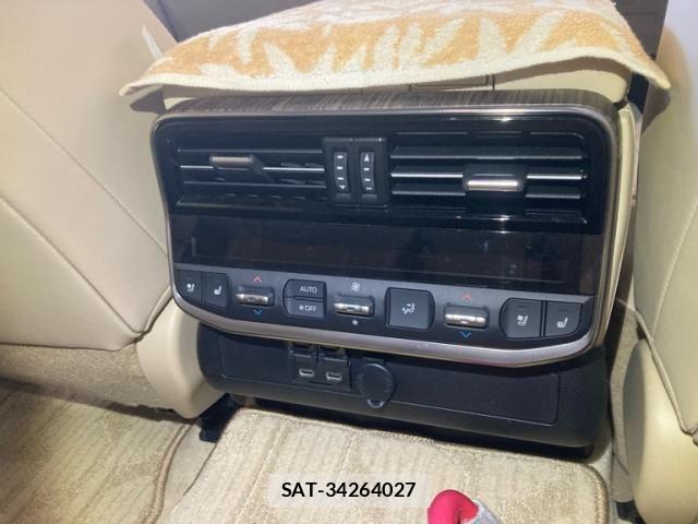 Toyota LAND CRUISER 2022-11 8880398-21