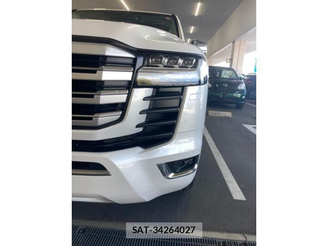Toyota LAND CRUISER 2022-11 8880398-4