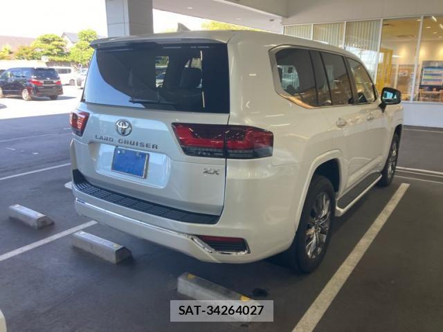 Toyota LAND CRUISER 2022-11 8880398-5