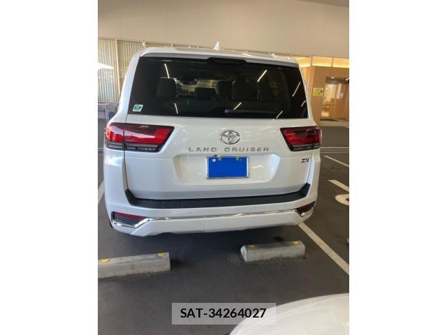 Toyota LAND CRUISER 2022-11 8880398-7
