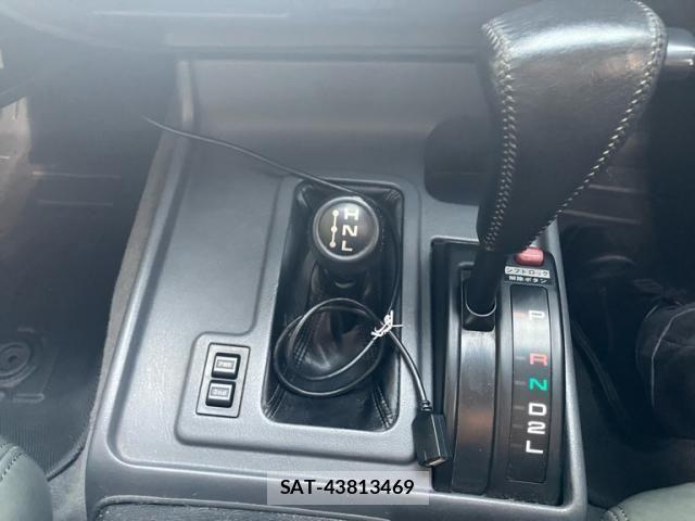 Toyota LAND CRUISER 1997-01 8880404-18
