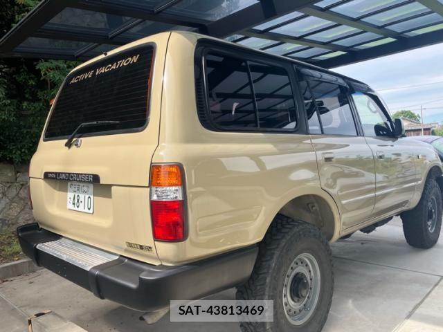 Toyota LAND CRUISER 1997-01 8880404-1