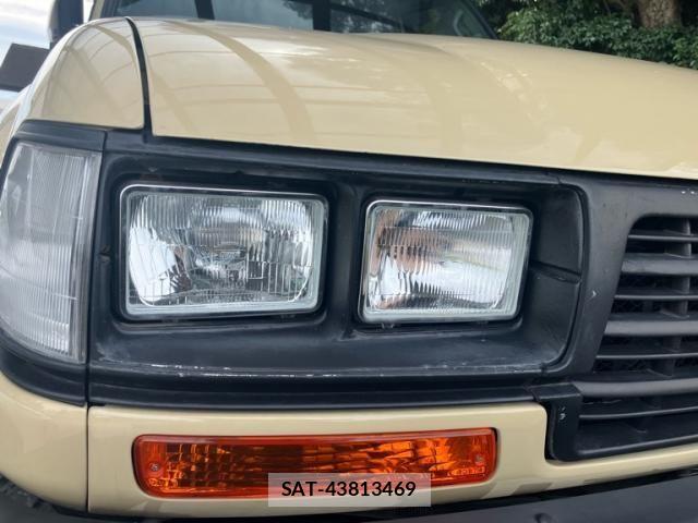 Toyota LAND CRUISER 1997-01 8880404-4