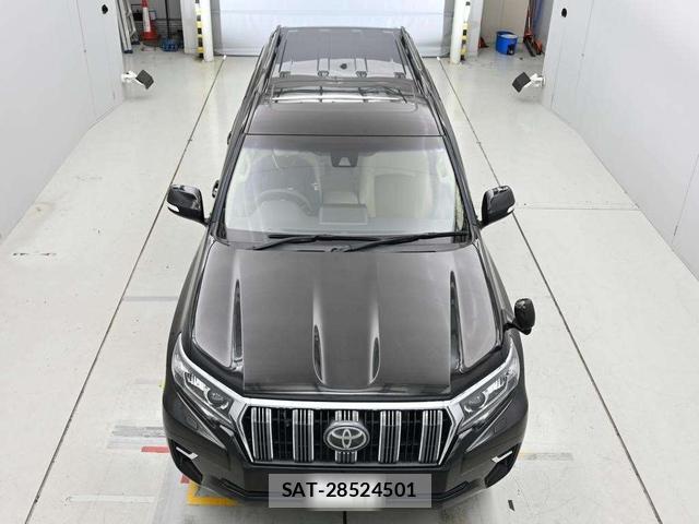 Toyota LAND CRUISER 2018 6935488-6