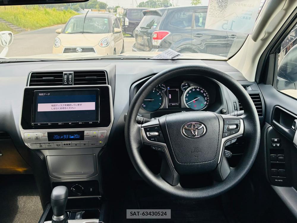 Toyota LAND CRUISER 2020-07 8079876-13
