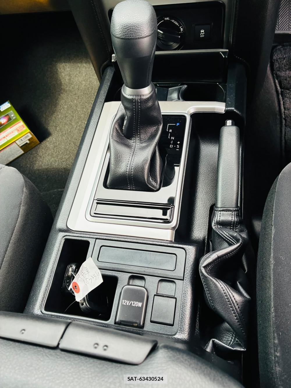 Toyota LAND CRUISER 2020-07 8079876-21
