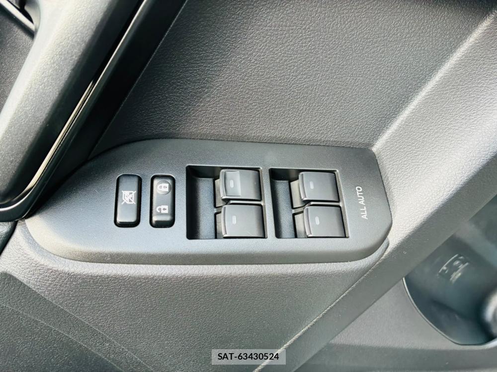 Toyota LAND CRUISER 2020-07 8079876-23