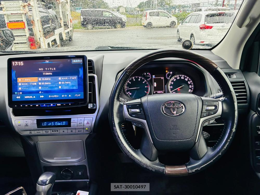 Toyota LAND CRUISER 2020-07 8589324-13