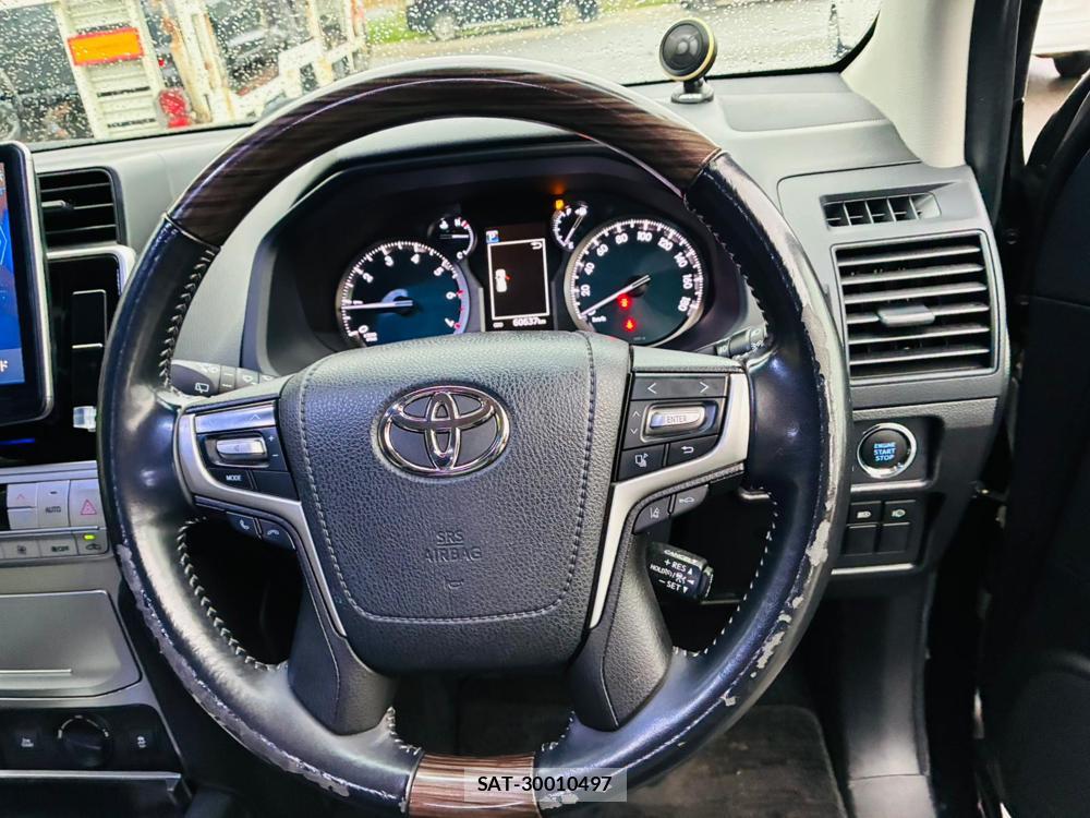 Toyota LAND CRUISER 2020-07 8589324-14