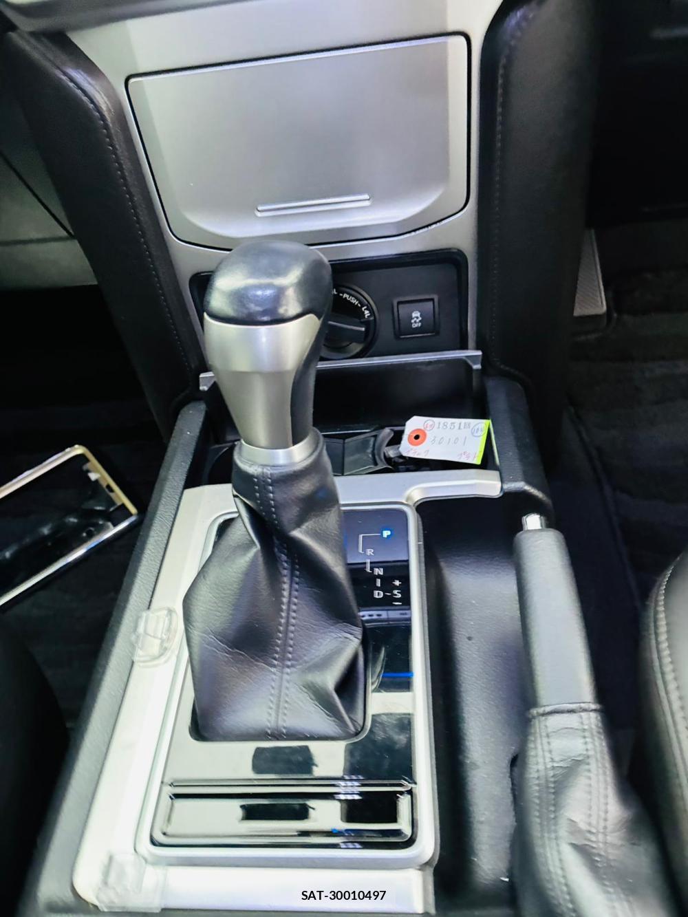 Toyota LAND CRUISER 2020-07 8589324-21