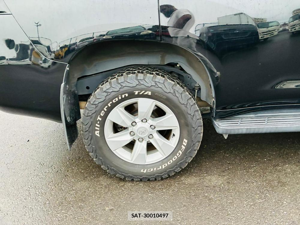 Toyota LAND CRUISER 2020-07 8589324-29