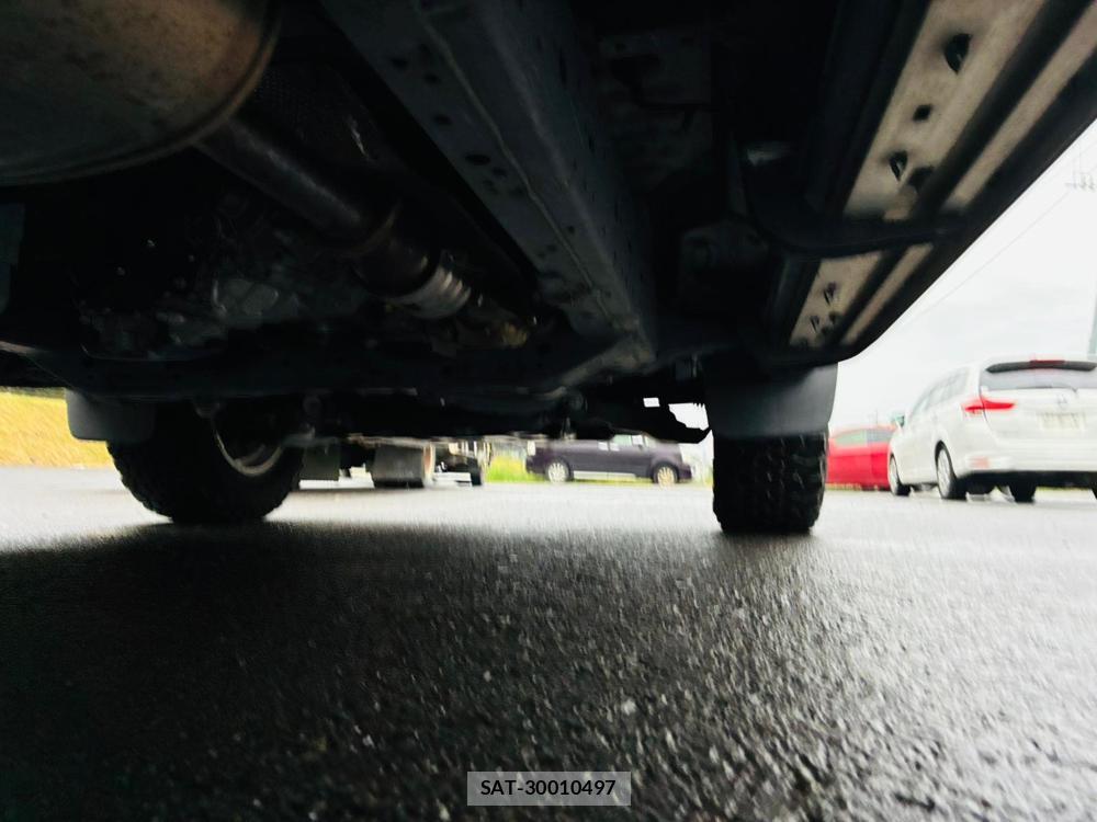 Toyota LAND CRUISER 2020-07 8589324-38