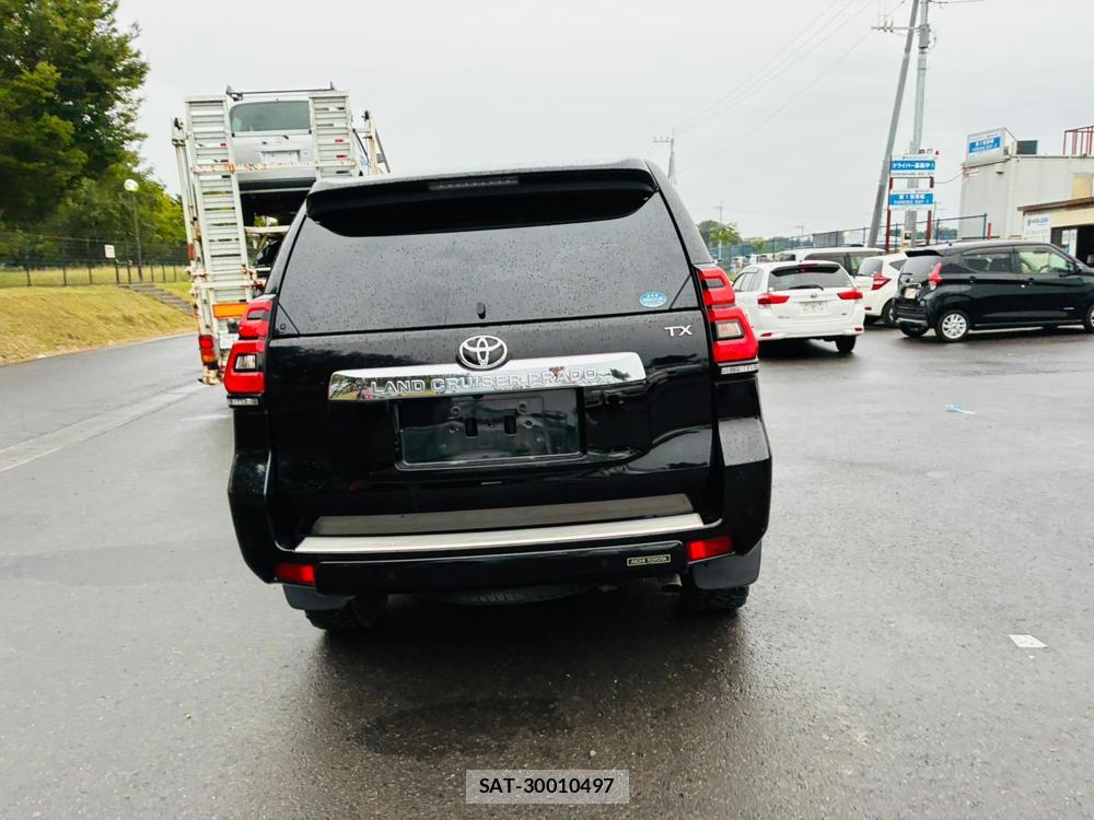 Toyota LAND CRUISER 2020-07 8589324-3