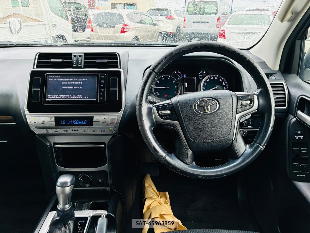 Toyota LAND CRUISER 2019-04 8656630-13