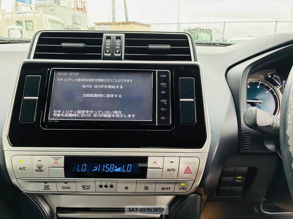 Toyota LAND CRUISER 2019-04 8656630-19
