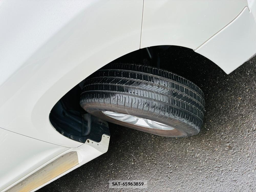 Toyota LAND CRUISER 2019-04 8656630-33