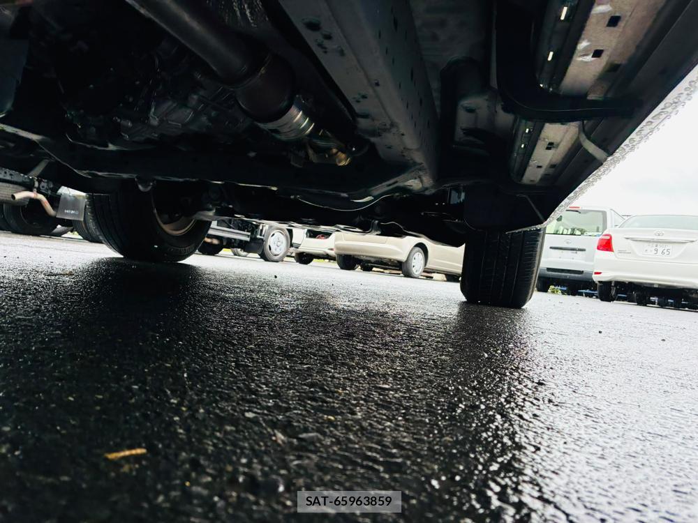 Toyota LAND CRUISER 2019-04 8656630-38