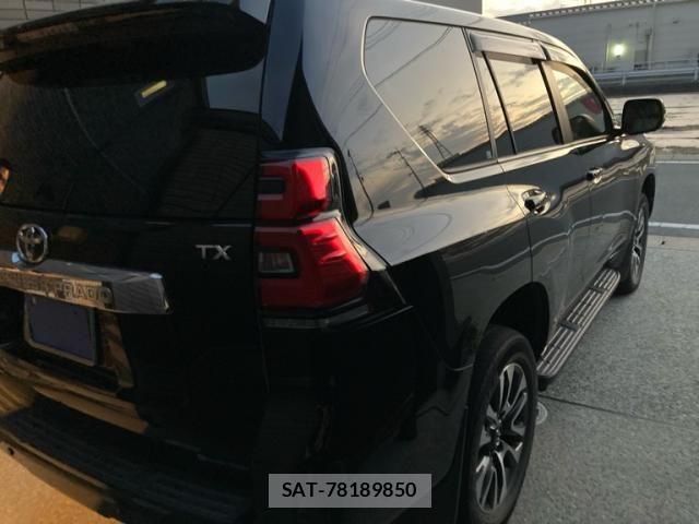 2022 Toyota Land Cruiser Prado — Photo 3