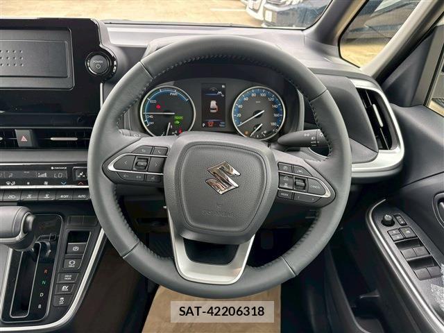 Suzuki LANDY 2026-03 6245006-21