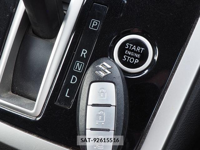 Suzuki LANDY 2017-03 6612675-11