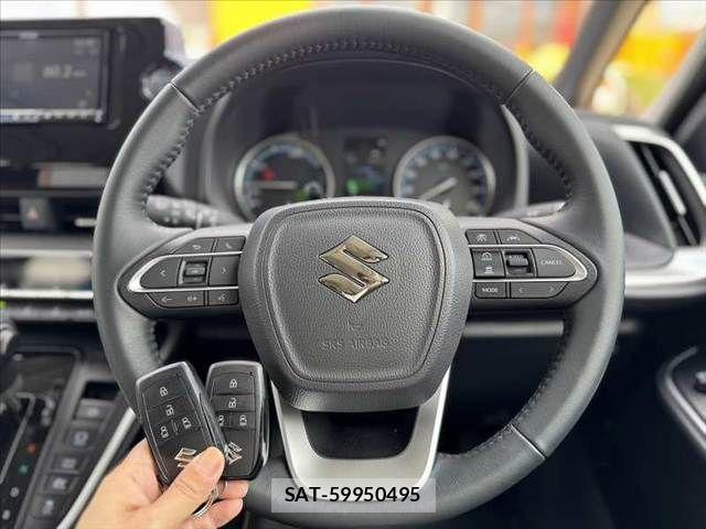 Suzuki LANDY 2025-05 6676602-3