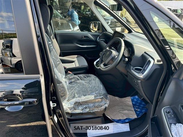 Suzuki LANDY 2026-04 6752196-15