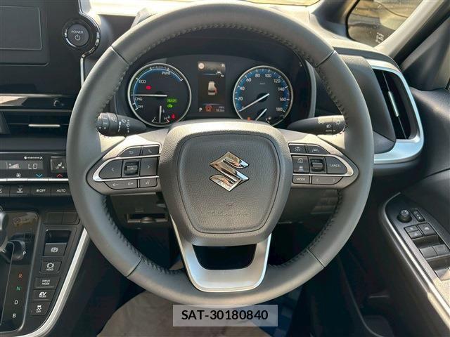 Suzuki LANDY 2026-04 6752196-21