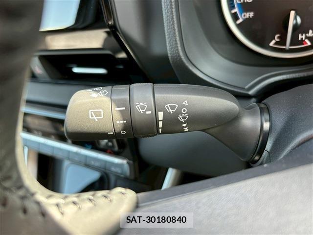 Suzuki LANDY 2026-04 6752196-24