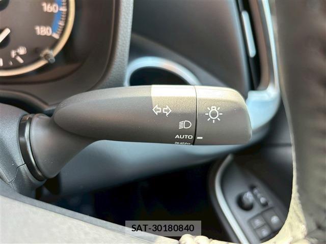 Suzuki LANDY 2026-04 6752196-25