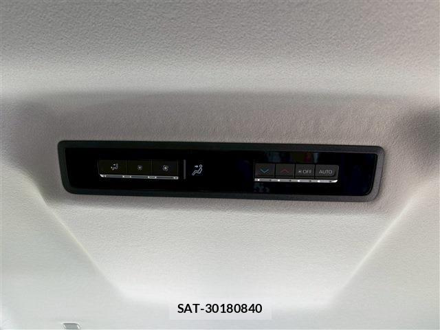 Suzuki LANDY 2026-04 6752196-28