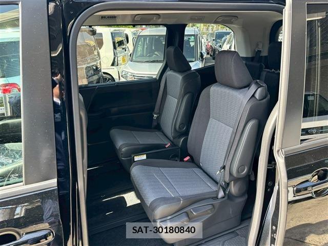 Suzuki LANDY 2026-04 6752196-4