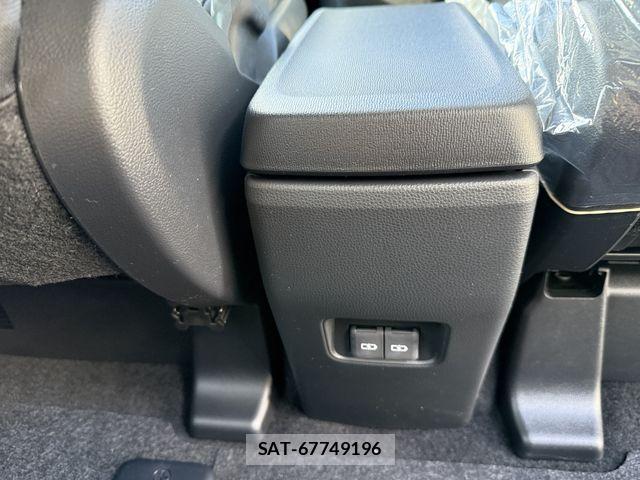 Suzuki LANDY 2026-03 7220676-20