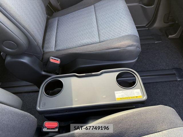 Suzuki LANDY 2026-03 7220676-21
