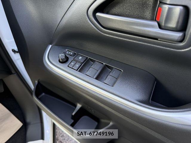 Suzuki LANDY 2026-03 7220676-23