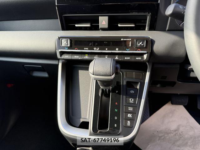 Suzuki LANDY 2026-03 7220676-6
