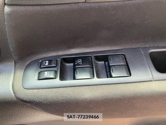 Suzuki LANDY 2010-04 7358396-11