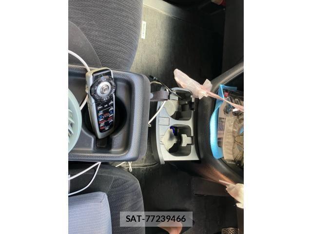 Suzuki LANDY 2010-04 7358396-17