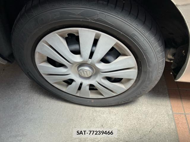 Suzuki LANDY 2010-04 7358396-5