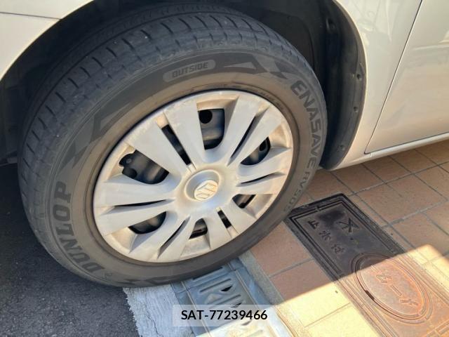 Suzuki LANDY 2010-04 7358396-7