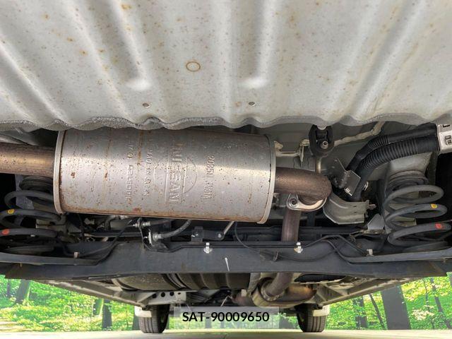 Suzuki LANDY 2017-04 7358394-19