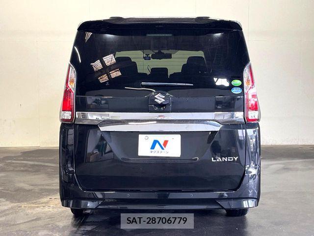 Suzuki LANDY 2019-08 7562328-17