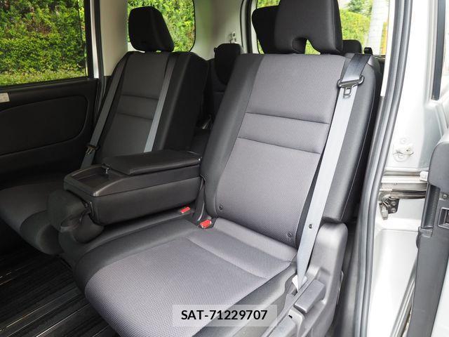 Suzuki LANDY 2021-06 7724903-18