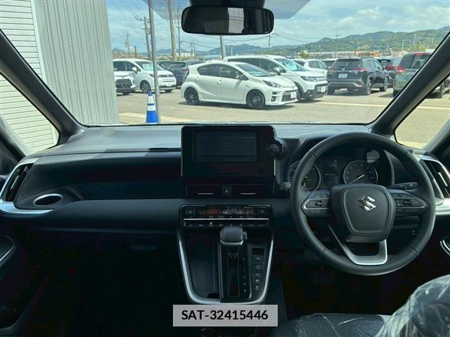 Suzuki LANDY 2026-04 7877226-13