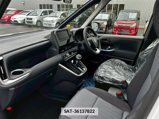 Suzuki LANDY 2026-04 7877227-11