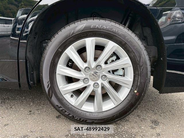 Suzuki LANDY 2026-04 8208246-10