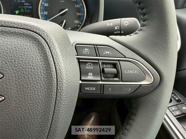 Suzuki LANDY 2026-04 8208246-20