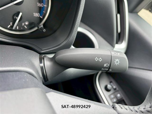 Suzuki LANDY 2026-04 8208246-22
