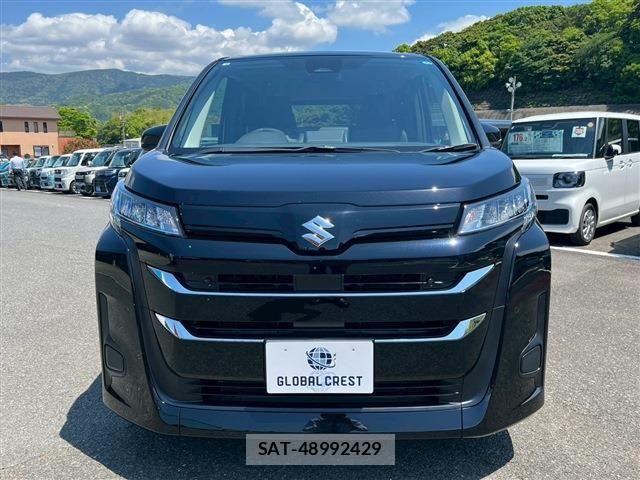Suzuki LANDY 2026-04 8208246-3