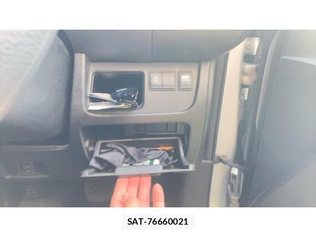 Suzuki LANDY 2013-07 8413176-6