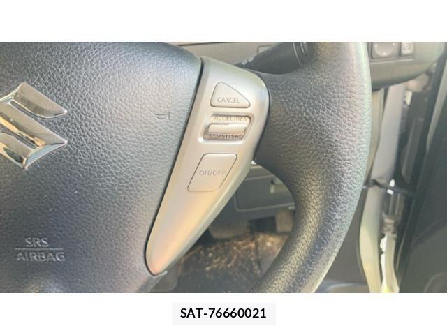 Suzuki LANDY 2013-07 8413176-7